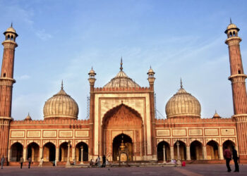 जामा मस्जिद में महिलाओं की अकेले एंट्री बैन