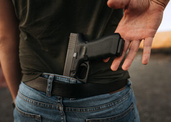 सोशल मीडिया से जल्द हटाएं हथियारों वाली पोस्टें, सीएम के आदेेश