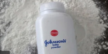 अपने रिस्क पर बनाओ बेबी पाउडर लेकिन बेच नहीं सकते, बॉम्बे HC का आदेश