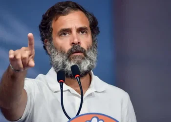 राहुल गांधी ने यात्रा रोकने से किया इनकार