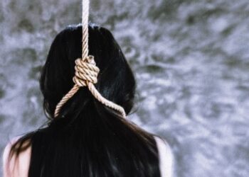 बेटे के मर्डर मामले में सजा काट रही महिला ने की आत्महत्या