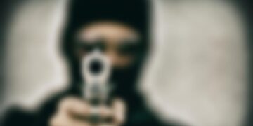 अपराधियों को पकड़ने गई “चंडीगढ पुलिस” पर फायरिंग