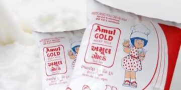 महंगाई का बड़ा झटका- अमूल ने 3 रुपये प्रति लीटर बढ़ाए दूध के दाम