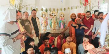 प्राचीन हनुमान मंदिर झाड़माजरी में राम लल्ला परिवार सहित विराजमान