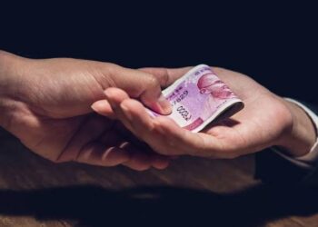 संगड़ाह में 10 हजार की रिश्वत लेते JE साहब रंगे हाथों गिरफ्तार विजिलेंस ने किया गिरफ्तार