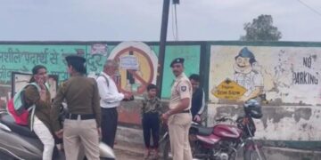 हुड़दंग मचाने वाले व बाइक सवारों पर पुलिस की कार्रवाई