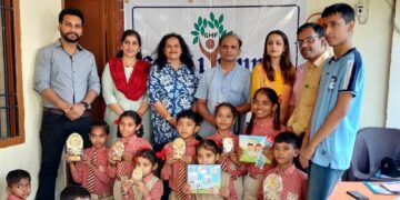 विद्यार्थीयों ने लेखन और चित्रकला प्रतियोगिता में लिया भाग