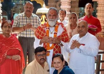 अपने जन्मदिवस के उपलक्ष्य में गीता मनीषी स्वामी ज्ञानानन्द जी महाराज ने किए माँ भद्रकाली जी के दर्शन