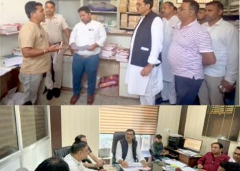 कैबिनेट मंत्री देवेंद्र सिंह बबली का टोहाना तहसील व नगर परिषद कार्यालय में छापा, मचा हडक़ंप