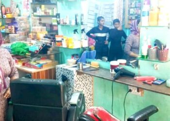 विधवाओं के लिए अनुदान राशि योजना के तहत स्वरोजगार के लिए 6 महिलाओं को दिए 3 लाख 70 हजार रुपये