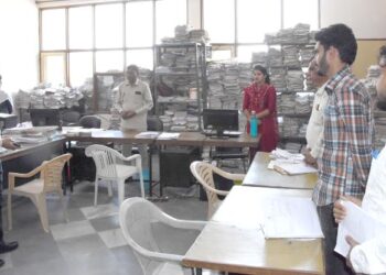 जिला स्तरीय विजिलेंस कमेटी ने कार्यालयों का किया निरीक्षण