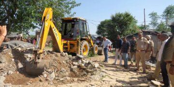 पंचकूला में नशा तस्कर के घर पर चला बुलडोजर