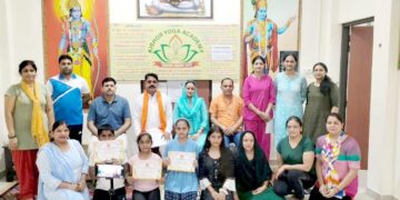 उर्मिला चौधरी ने नवाजे बद्दी योग अकेडमी के सदस्य