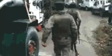 राजौरी में मुठभेड़, मेजर के शहीद होने की खबर: 3 जवान घायल