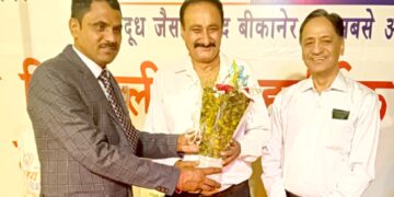 विजीलैंस ब्यूरो ने कैमिस्ट से 15 हजार की रिश्वत लेते एसएमओ और बीएएमएस डाक्टर को किया काबू