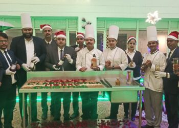 वेलवेट क्लार्क्स एक्सोटिका जीरकपुर में क्रिसमस को लेकर तैयारियां जोरों पर