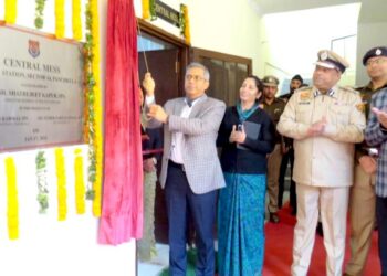 पुलिस महानिदेशक ने पंचकुला के सेक्टर 14 स्थित पुलिस थाने में किया केंद्रीय भोजनालय का उद्घाटन