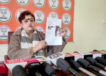 कांग्रेस द्वारा राष्ट्रीय ध्वज का अपमान नहीं सहेगा हिंदुस्तान: रंजीता मेहता