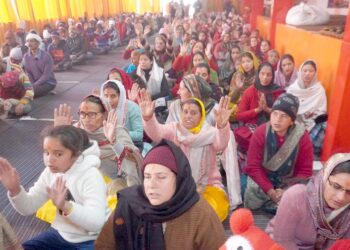 हमें भगवान श्री राम चन्द्र जी के बताए मार्ग पर चलना चाहिए: संत रघुवंशी