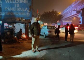 अवैध अतिक्रमण के खिलाफ पुलिस नें कसा शिंकजा, पुलिस अलग-2 टीम हर सेक्टर में तैनात