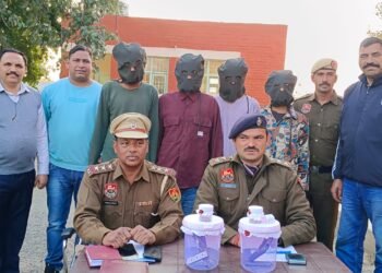 मर्डर, लूटपाट की वारदातों को अंजाम देने वाले गिरोह का पर्दाफाश, नाबालिक सहित 6 आरोपी गिरफ्तार
