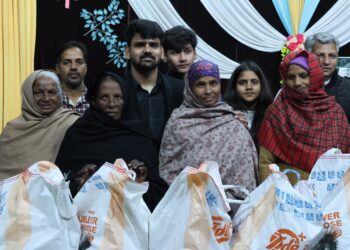 द फ्लेम्स ऑफ फायर मिनिस्ट्रीज गरीबों की मदद को आगे आई