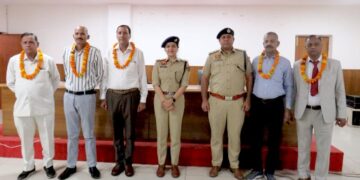 पंचकूला पुलिस के 05 पुलिसकर्मी हुए सेवानिवृत्त, विदाई समारोह में पुलिस उपायुक्त पंचकूला हिमाद्रि कौशिक ने दी शुभकामनाएं