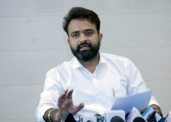 पीजीआई के टेंडर जेम/2024/बी/4679836 में गड़बड़ी के आरोप