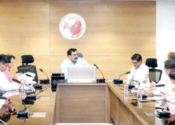 सलाहकार श्री राजीव वर्मा ने बाढ़ और जलभराव को रोकने के लिए मानसून की तैयारियों की समीक्षा की