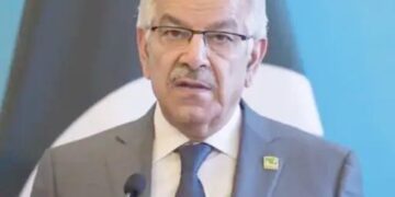 PAK रक्षा मंत्री बोले-मोदी इज्जत बचाने की कोशिश कर रहे