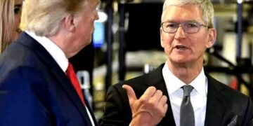 ट्रम्प की धमकी-भारत में आईफोन बनाए तो 25% टैरिफ लगाएंगे