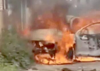 हरियाणा में हैंडल लॉक होने के बाद जली कार