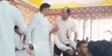 हरियाणा में कांग्रेस के संगठन सृजन कार्यक्रम में हंगामा: कार्यकर्ता बोला- बराला के सपोर्ट से जीते विधायक