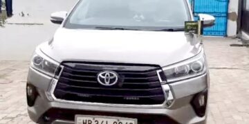 JJP नेता की इनोवा गरीब की फैमिली ID में दर्ज: महेंद्रगढ़ में परिवार का राशन बंद