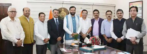 हरियाणा में पब्लिक ट्रांसपोर्ट व्हीकल में ट्रैकिंग डिवाइस लगेगा: 112 सर्विस के साथ जुड़ेगा