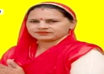 फतेहाबाद में पंचायत फंड में गड़बड़ी पर फंसी सरपंच: नशा विरोधी यात्रा में खिला दिए 35 हजार के लड्डू, डीसी ने किया सस्पेंड