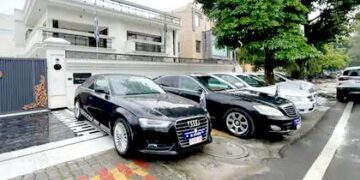 गाजियाबाद में नकली दूतावास खोला, 4 फर्जी देश बनाए: आरोपी लंदन से MBA, विदेश में नौकरी दिलाने के नाम पर ठगता था; STF ने पकड़ा