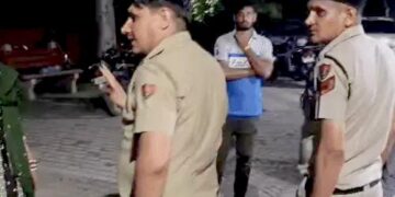 हरियाणा में बारातियों की बस पर पथराव: पीछा कर युवकों ने शीशे तोड़े, लाठियां बरसाईं