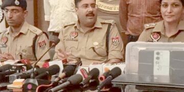 ऑनलाइन गेमिंग की आड़ में सट्‌टे का कारोबार: मोहाली में चल रहे थे दो काॅल सेंटर, सर्वर दुबई में, आठ लोग अरेस्ट