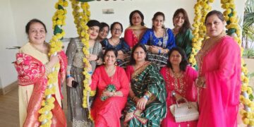 वेलवेट क्लार्क्स एक्सोटिका ज़ीरकपुर में तीज उत्सव की धूम