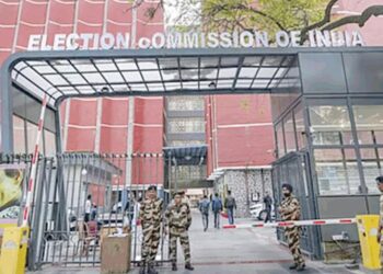 EC बोला-राजनीतिक दल वोटर-लिस्ट बनाने के हर चरण में शामिल
