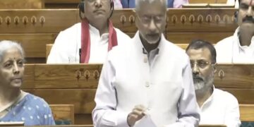 भारत पर ट्रम्प का टैरिफ 7 दिन टला: 90 देशों को भी राहत, लेकिन कनाडा पर आज से 35% टैरिफ, लिस्ट में चीन नहीं