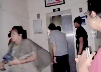 पंजाब यूनिवर्सिटी की लिफ्ट में फंसी छात्राएं: आधे घंटे तक डर-घुटन के कारण चिल्लाती रहीं