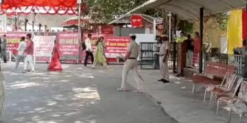 पंचकूला में ASI की वर्दी फाड़ी, सिर में पत्थर मारा