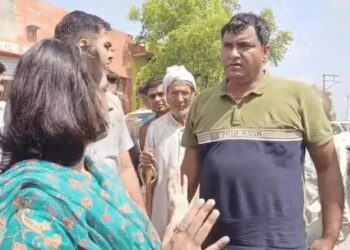 विनेश फोगाट पर भड़के ग्रामीण: बोले- 100 फोन किए, उठाया नहीं, पानी उतरा तो आ गईं