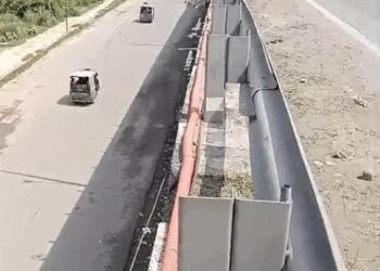 गुरुग्राम में विदेशी महिला की नग्न हालत में मिली डेडबॉडी: IMT फ्लाईओवर के नीचे पड़ी थी