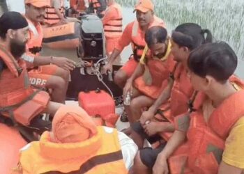 पंजाब में 36 घंटे भारी बारिश का अलर्ट: 12 जिलों में बाढ़, सतलुज ओवरफ्लो