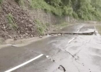 खतरे के निशान पर पहुंची यमुना: मारकंडा का तटबंध टूटा, घग्गर-टांगरी में उफान