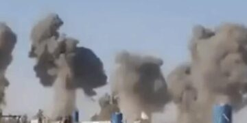 पाकिस्तान ने अफगानिस्तान की राजधानी काबुल में बम गिराए: जवाब में पेशावर पर ड्रोन अटैक