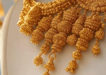 सोना ₹1,151 महंगा होकर ₹1.21 लाख पर पहुंचा: इस साल अब तक सोने की कीमत 44,608 रुपए बढ़ी